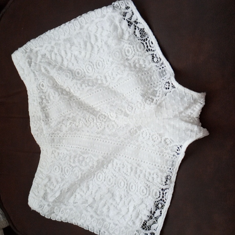 Lace White Shorts Size XS Express